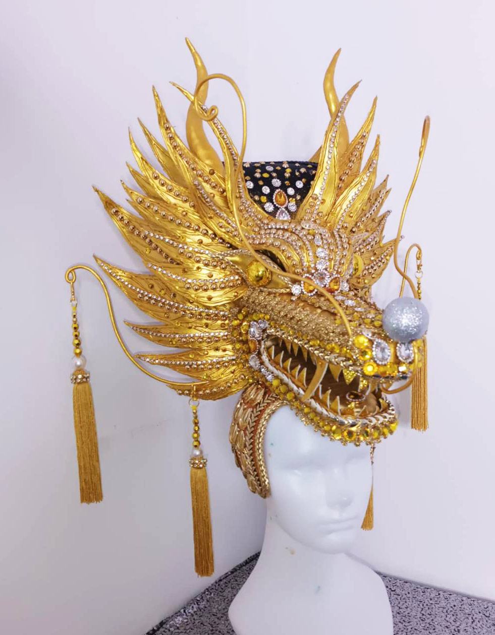 Da NeeNa H1148 Dragon King Pageant Dance Vegas Showgirl Headdress