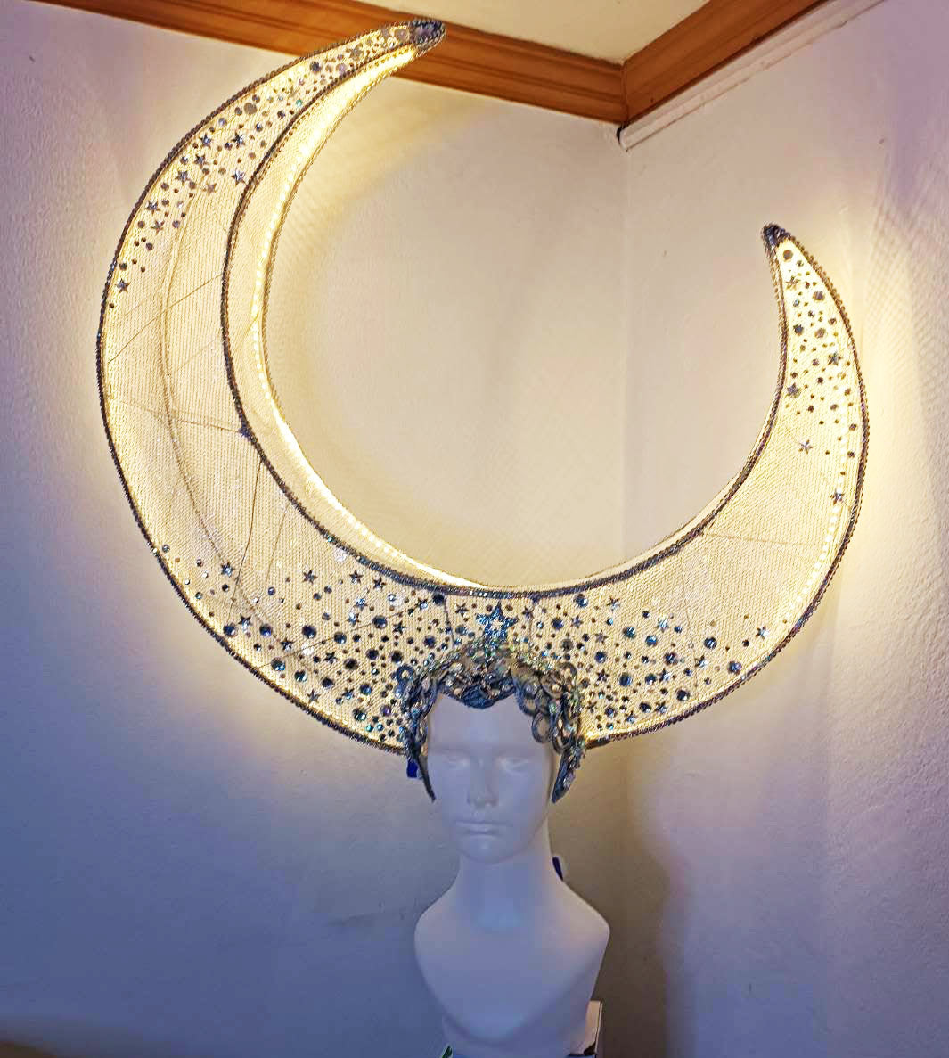Da NeeNa H1159 Light Dreammaker Star & Moon Vegas Showgirl Pageant Crystal Headdress