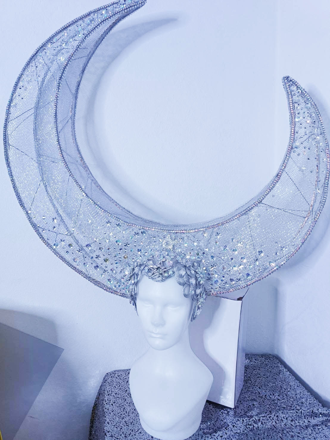 Da NeeNa H1159 Light Dreammaker Star & Moon Vegas Showgirl Pageant Crystal Headdress
