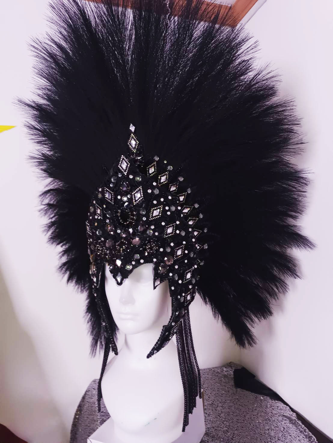 Daneena h1149 eye-catching and stylish queen king crystal cabaret showgirl pageant headdress