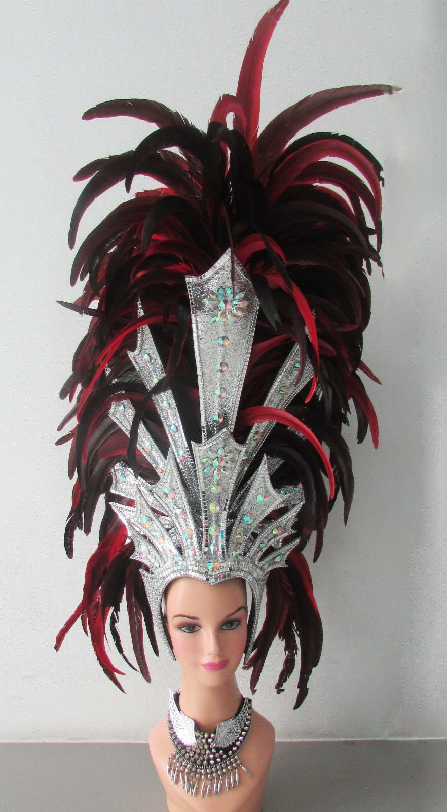 Da NeeNa H127 Vegas Feather Roman King Queen of the World Warrior Headdress