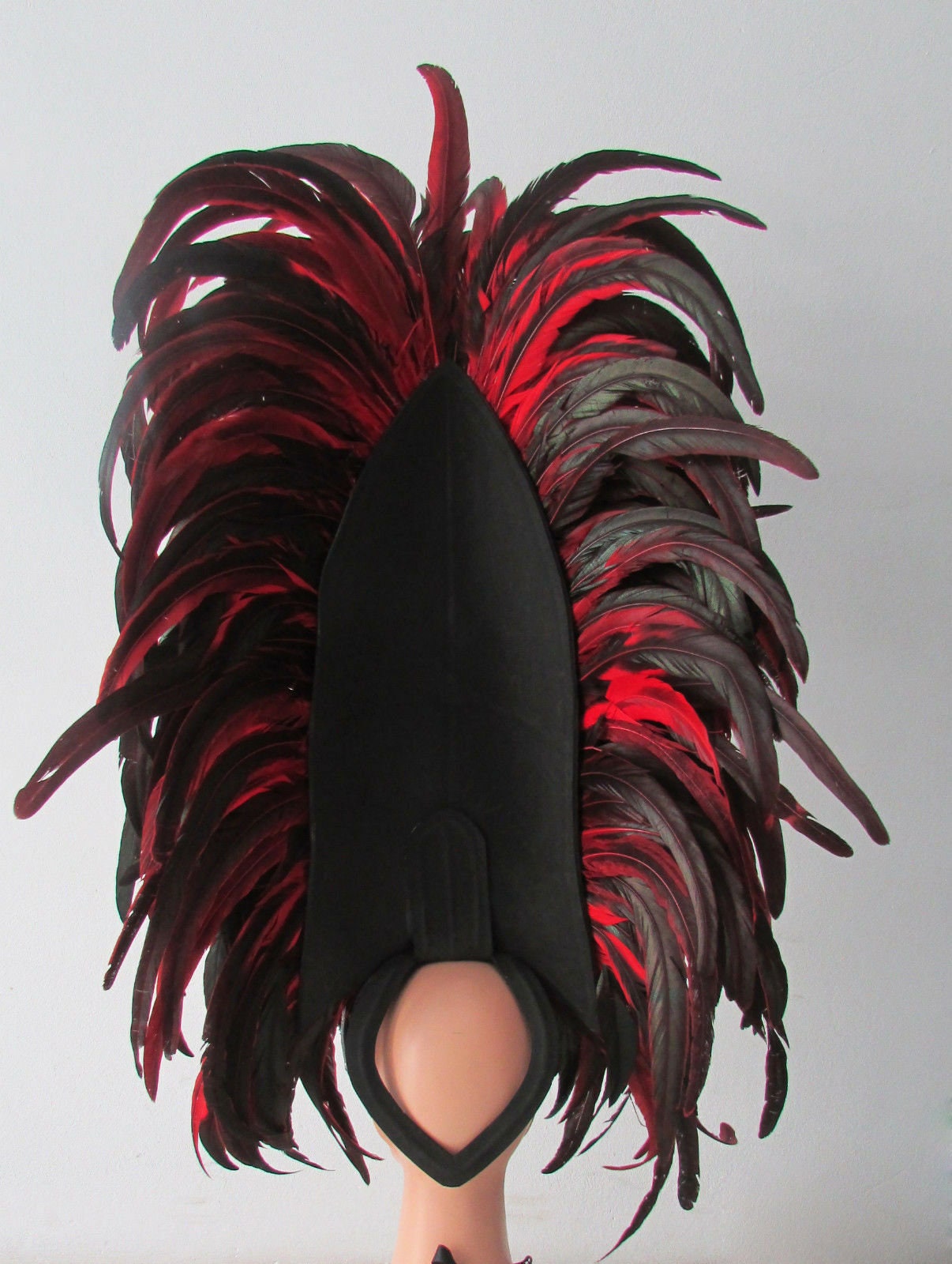 Da NeeNa H127 Vegas Feather Roman King Queen of the World Warrior Headdress