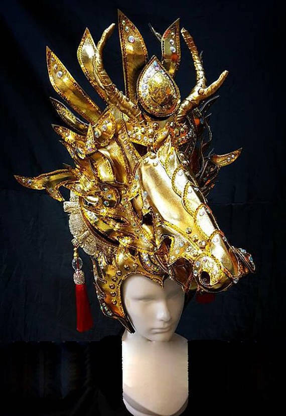 Da NeeNa HUT Gold Horse Unicorn Stallion Seabiscuit Spirit Champion Derby Headdress