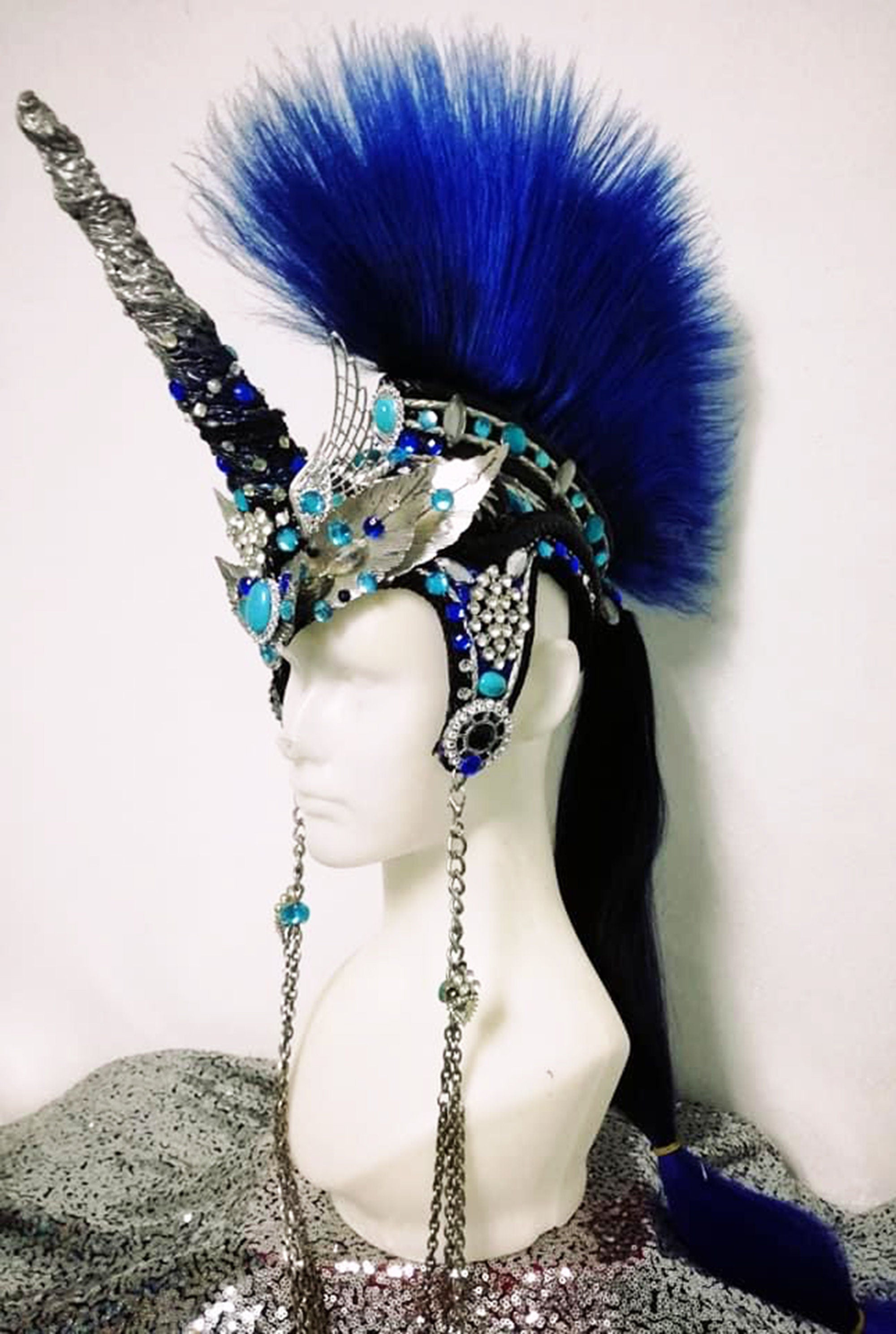 Da NeeNa H1047 Unique Mohawk Horn Drag Dress Cabaret Showgirl Unicorn Headdress