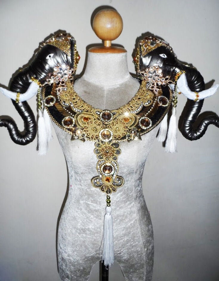 Da NeeNa B628 Beauty Beast Prince Showgirl Crystal Backpiece Shoulder Collar